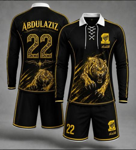 طقم الاتحاد السعودي الأسود والذهبي بأكمام طويلة وت...