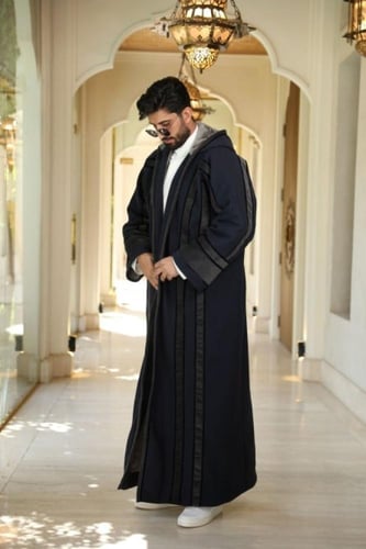 فروة شتوية رجالية جوخ – كحلي مع تقليم وفرو رمادي