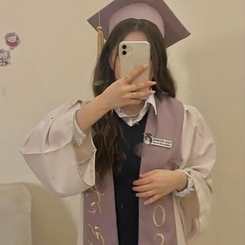 عبايات تخرج 2024 تطريز الاسم حسب الطلب