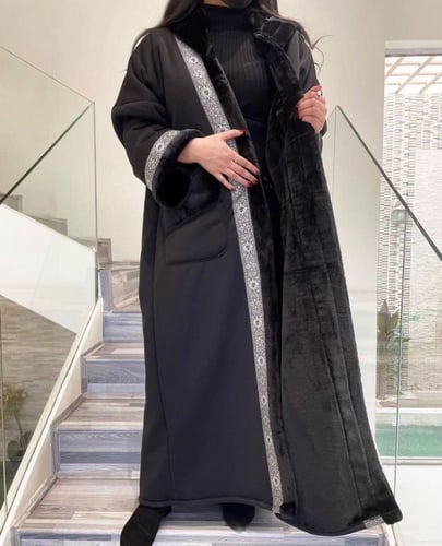 فروه نسائيه بتطريز انيق وشكل مرتب-ازياء شتويه-متجر...