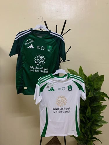 بكج الأهلي ثلاثة تيشيرتات مع شال وسبحة وتغليف فاخر