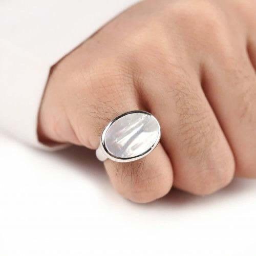 خاتم ملكي رجالي بحجر فخم _ متجر لحضة تذكار