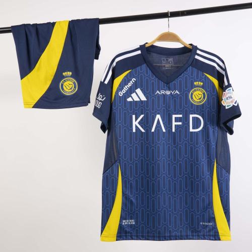 طقم النصر الاحتياطي 2025 باللون الكحلي