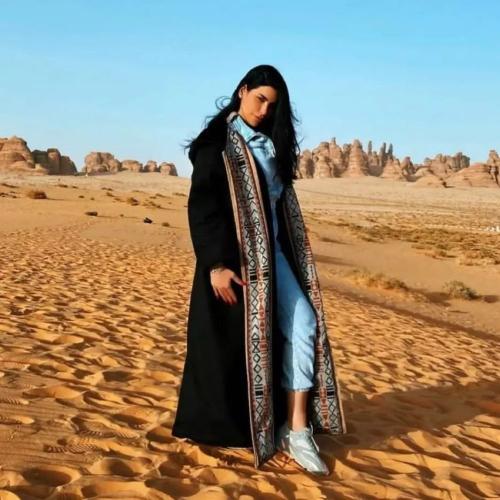 فروه نسائيه مصنوعه من السدو مع فرو داخلي ليعطيك ال...