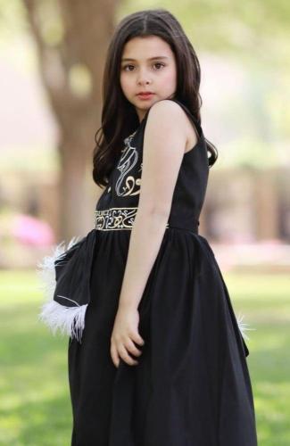 فستان بناتي بتطريز الاسم حسب الطلب – من لحظة تذكار