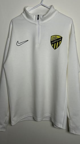 سويتر نادي الاتحاد 2025 الأسود والأبيض – فخامة ورا...