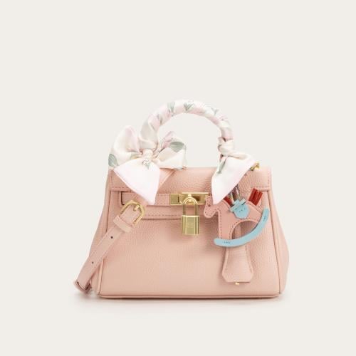 ميني كيلي وردي