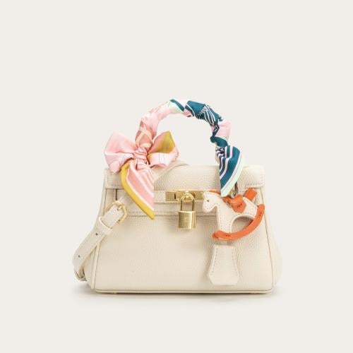 ميني كيلي سكري