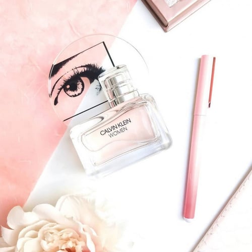 كالفين كلاين وومن