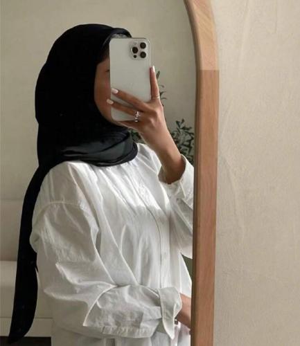 طرحة سوادء ساده