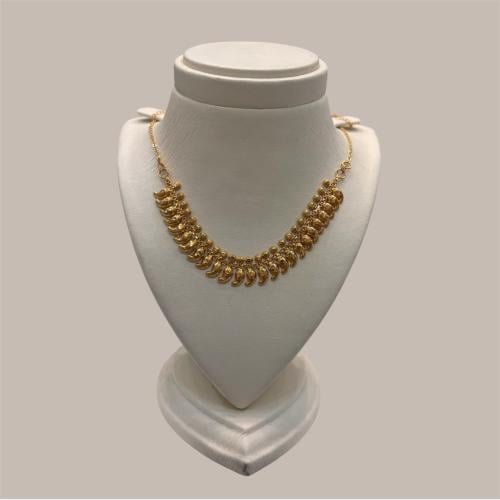 عقد ياسمين شوكر