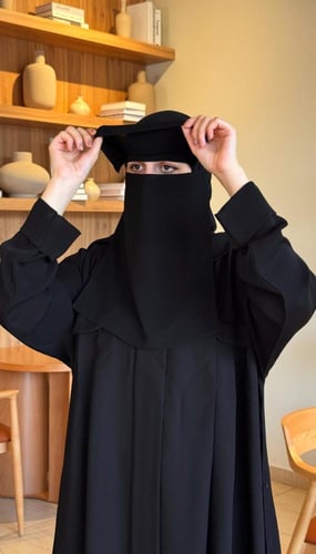 نقاب الغشوه (ربطه عريضه ) طويل مطاطين