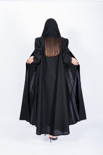 عباية جيلين | اسود