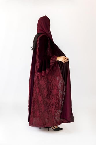 عباية ميرنا قماش مخمل تدخيلات دانتيل اكمام فرنسي |...