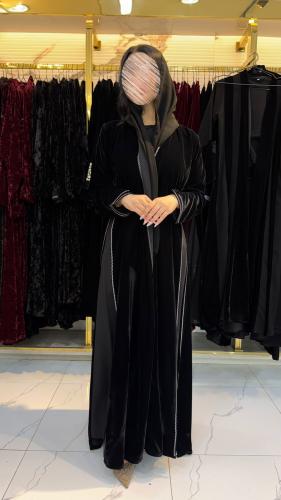 عباية وجدان مخمل تطريز مبطن فى حرير | اسود