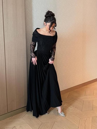 فستان اسود اكمام الخامه باربي