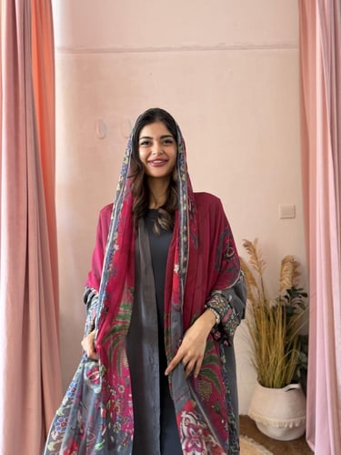 عباية كوبرو بأكمام وطرحة مشجرة - رمادي