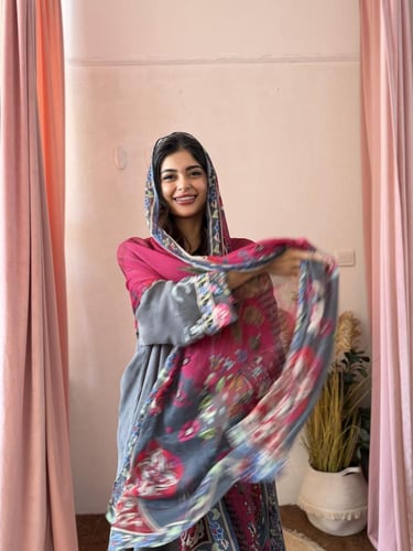 عباية كوبرو بأكمام وطرحة مشجرة - رمادي