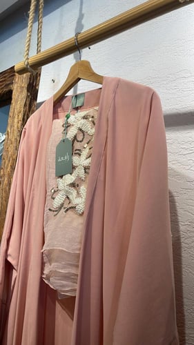 عباية حرير طرحة مطرزة- زهري