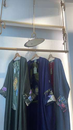 عباية كوبرو بأكمام وطرحة مشجرة - زيتي