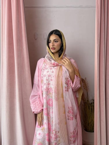 طقم عباية وثوب مورد- وردي