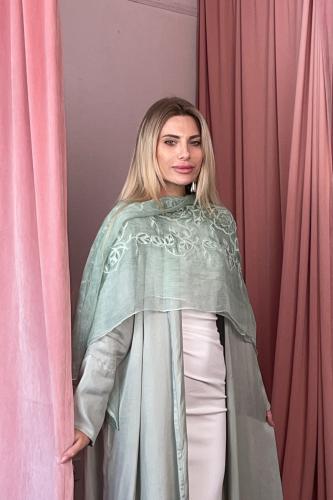 عباية كوبرو طرحة حرير مطرزة ورد - تفاحي