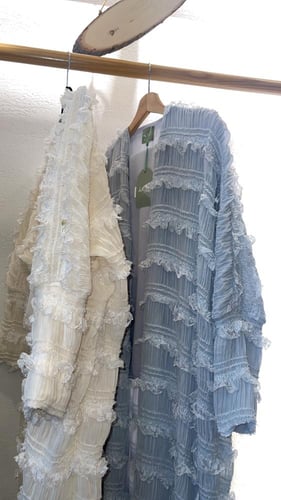 عباية رفلز - اوف وايت