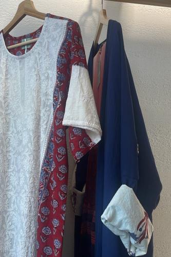 طقم رمضاني عباية وثوب - كحلي واحمر