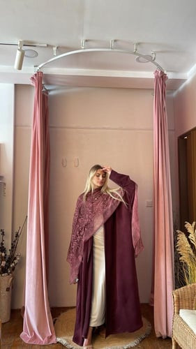 عباية كوبرو طرحة مطرزة ورد - طوبي