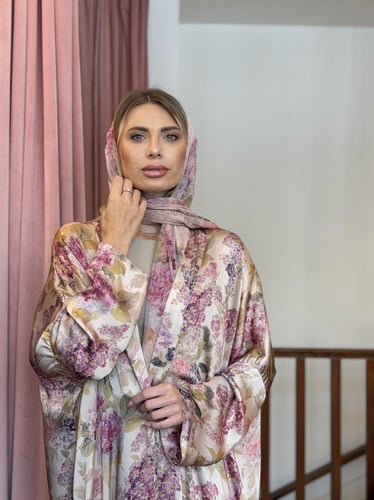 عباية وطرحة حرير طبيعي مشجر - وردي