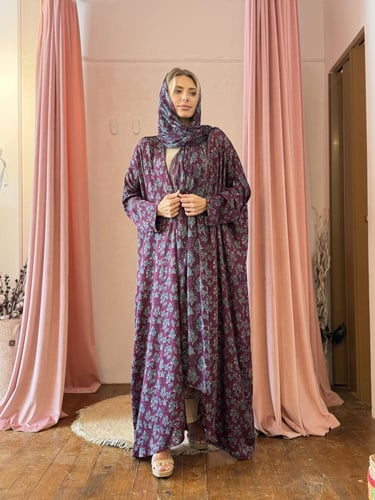 عباية وطرحة حرير طبيعي مشجر - عنابي