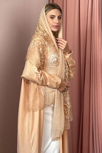 عباية كويرو طرحة مطرزة ورد - بيج