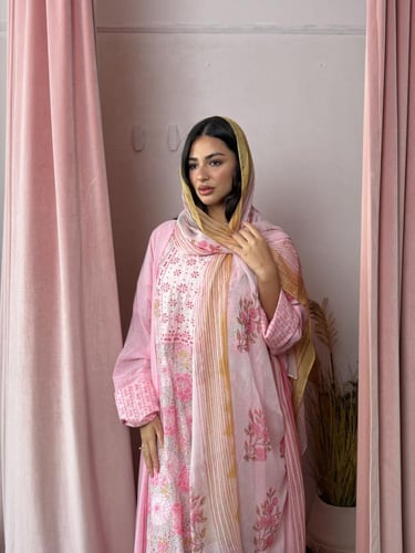 طقم عباية وثوب مورد- وردي