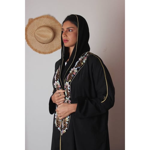 عباية بشت بكلفة موردة