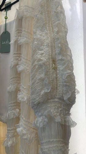 عباية رفلز - اوف وايت