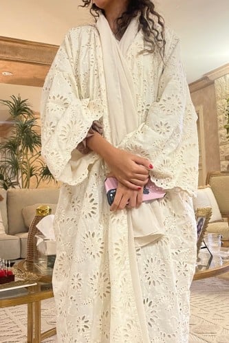 عباية تطريز يدوي - بيج