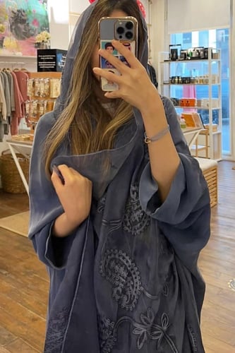 عباية حرير كوبرو - طرحة اورجانزا مطرز - كحلي