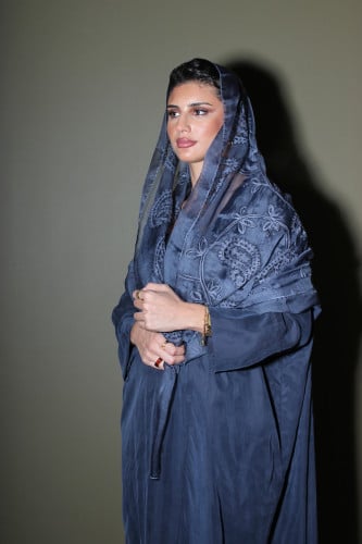 عباية حرير كوبرو - طرحة اورجانزا مطرز - كحلي