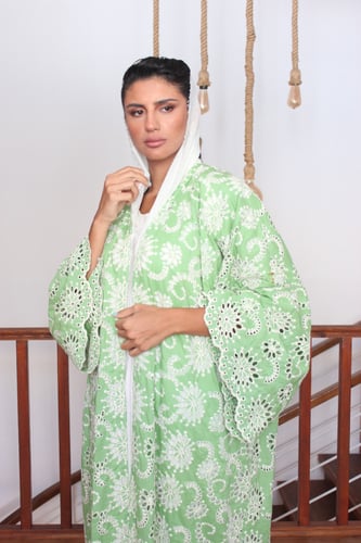 عباية تطريز يدوي - أسود