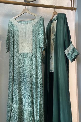 طقم رمضاني عباية وثوب كوبرو - اخضر وبيج