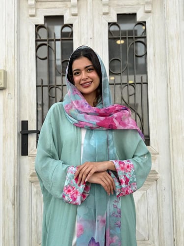 عباية بأكمام وطرحة مشجرة - تفاحي