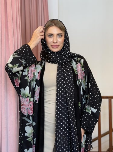 عباية شيفون مشجرة منقطة من الخلف