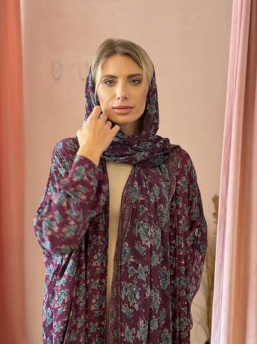 عباية وطرحة حرير طبيعي مشجر - عنابي