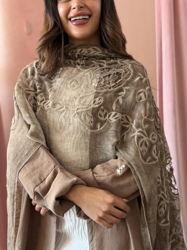 عباية حرير طرحة مطرزة - كاكي