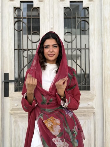 عباية بأكمام وطرحة مشجرة - أحمر طوبي