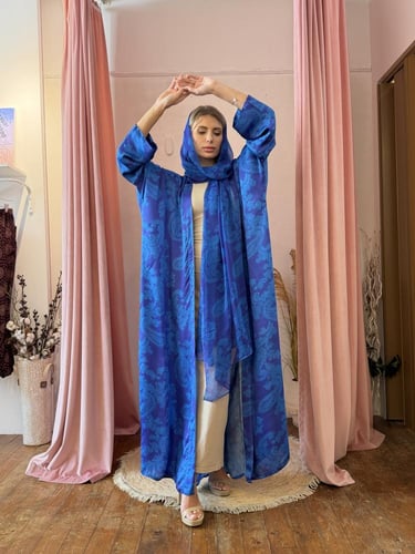 عباية وطرحة حرير طبيعي مشجر - أزرق نيلي