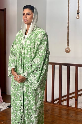 عباية تطريز يدوي - أخضر فاتح