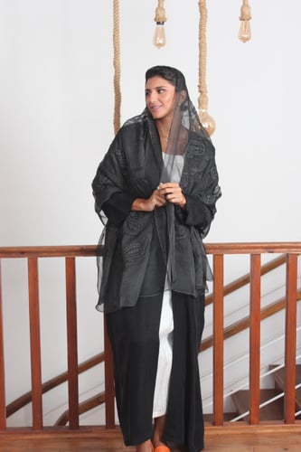 عباية كوبرو طرحة اورجانزا مطرزة -أسود