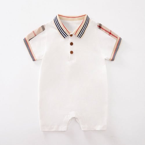 هدية مولود بقطعة أنيقة