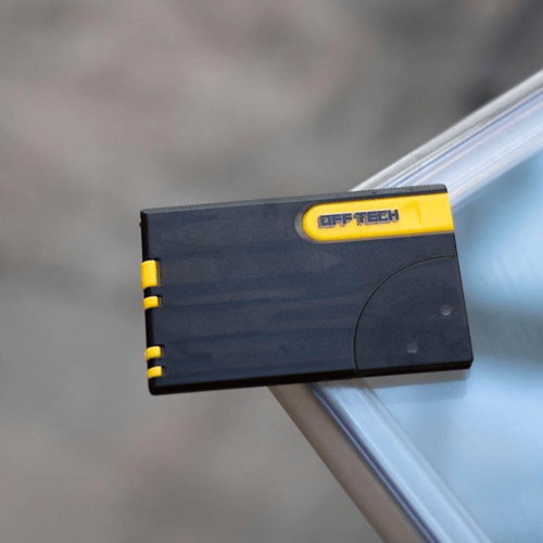 قطعة بمهام متعددة من اوف تيك بشكل البطاقة